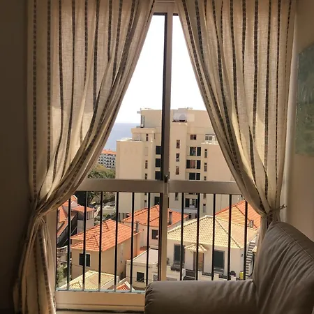 Olivia's Place * Funchal (Madeira)