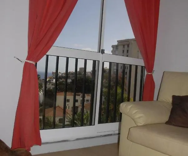 Olivia's Place Apartment *