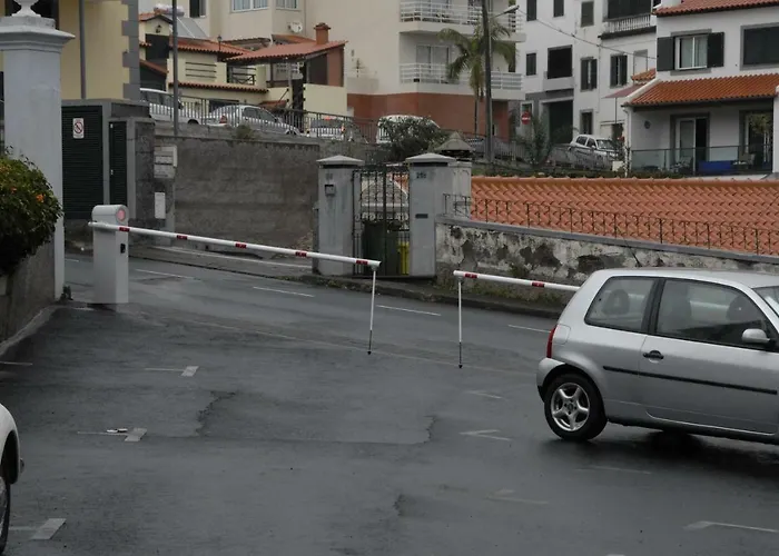 Olivia's Place Apartment *