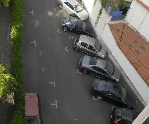 Olivia's Place Apartment *