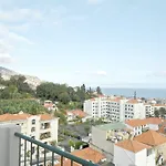 Апартаменты Olivia's Place *