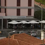 Olivia's Place Апартаменты *